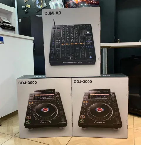 Pioneer Dj CDJ 3000 Multi with DJM A9