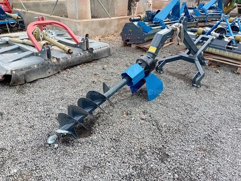 AHOYADORA NUEVA PARA TRACTOR DE 1 M.