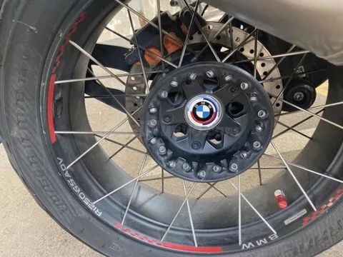 Tapas buje BMW R1200GS/R1250GS/R1300GS - Edición 50 Aniversario