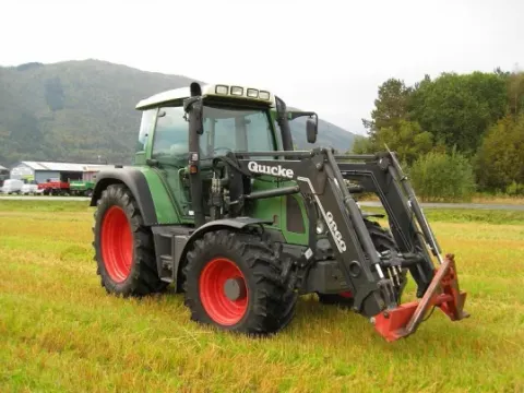 Tractores usados Fendt 412-4 Vario - 2004