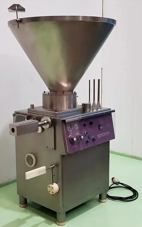 EMBUTIDORA TECNOTRIP 250l