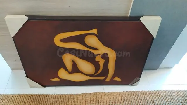 Cuadro silueta desnuda (exposición)