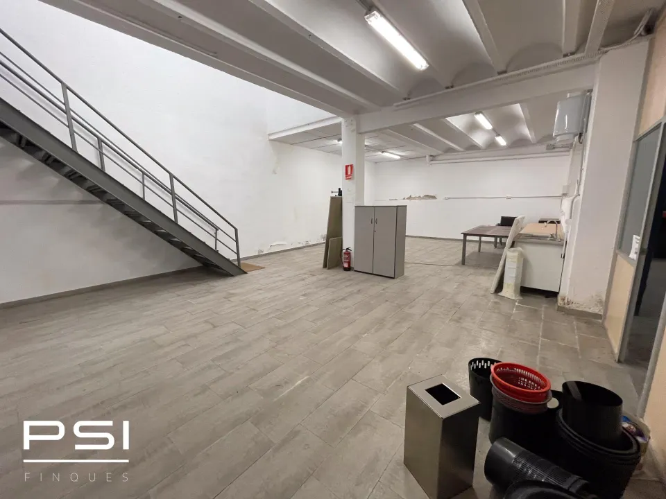 OFICINA Y ALMACÉN EN ALQUILER - POBLENOU 22@