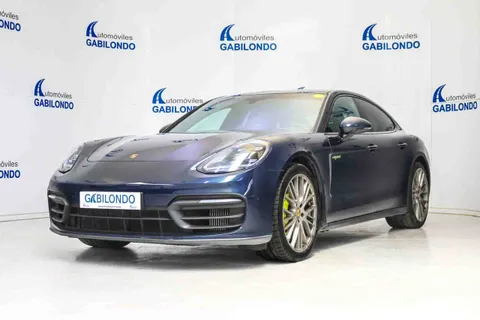 Porsche Panamera 4 E-Hybrid Platinum Edition
