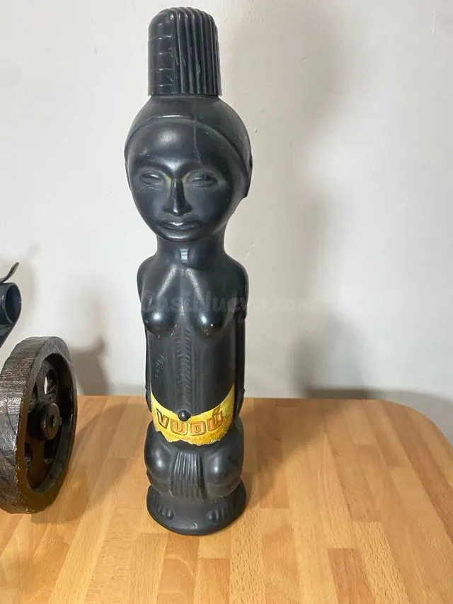 Objeto decorativo estilo Vudú – pieza artesanal en Malgrat d - foto 4