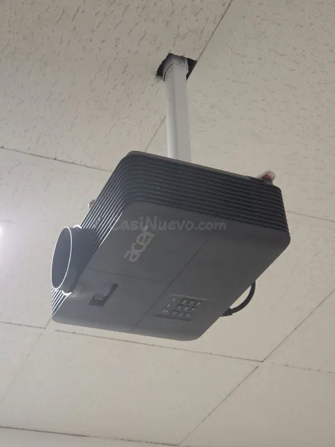 Proyector ACER - con conexión sin cable WIFI