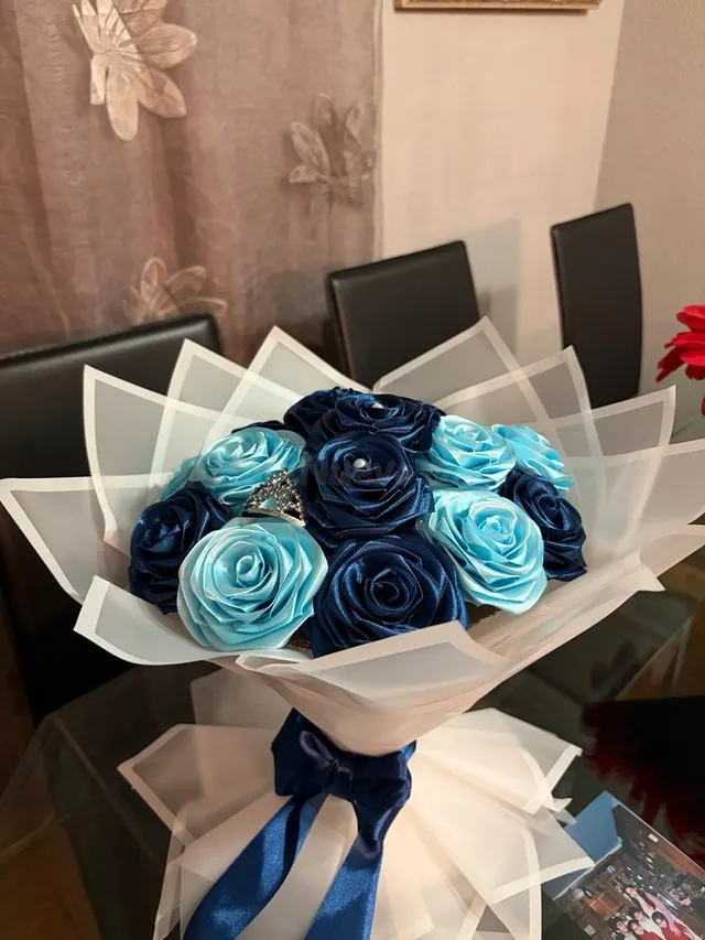 Ramo decorativo flores azules satén Madrid - Ideal regalo o 