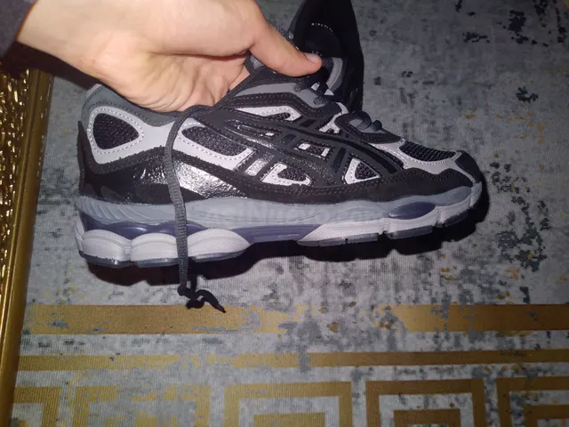 Zapatillas deportivas ASICS negras de alto rendimiento con d - foto 4