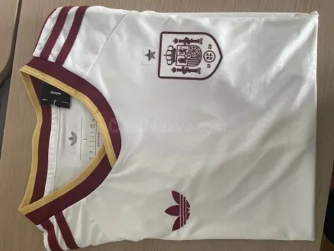 Camiseta de Fútbol Réplica