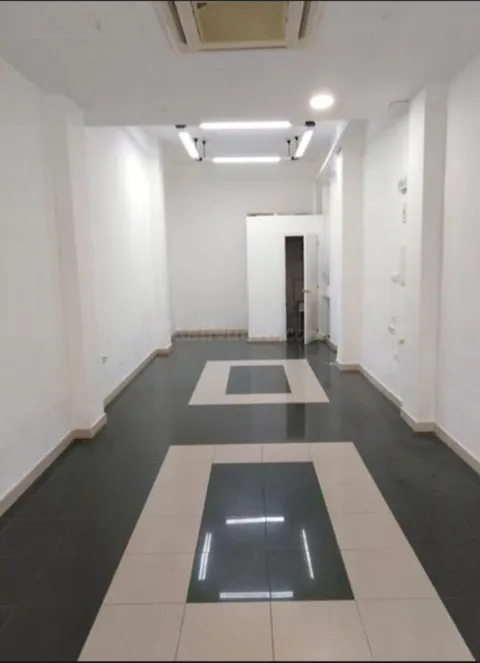 Alquiler de local de 45 m2 zona calle la unión