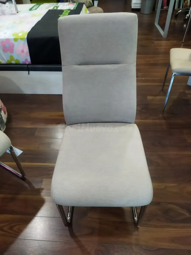 SILLA DE COMEDOR
