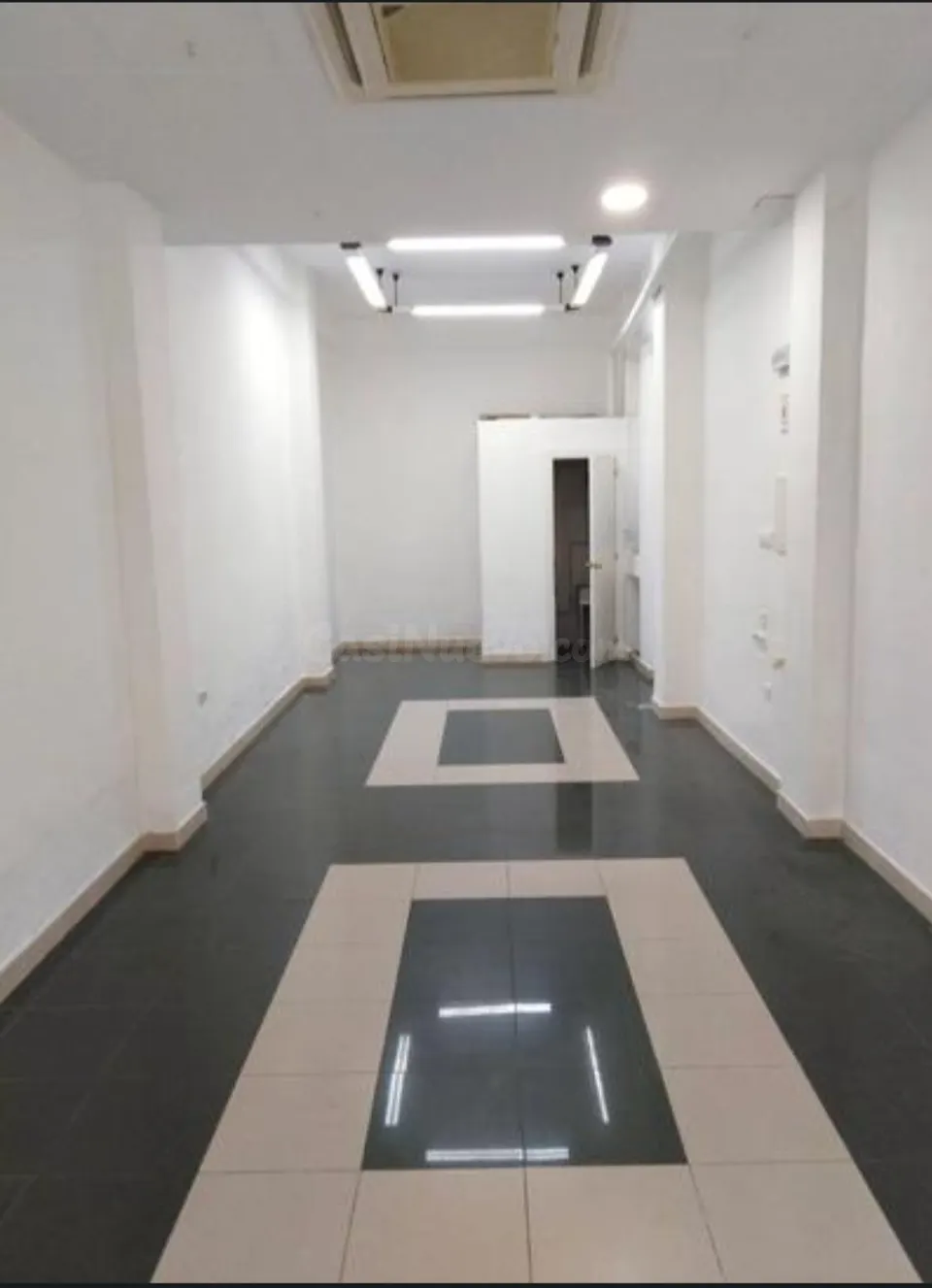 Alquiler de local de 45 m2 zona calle la unión