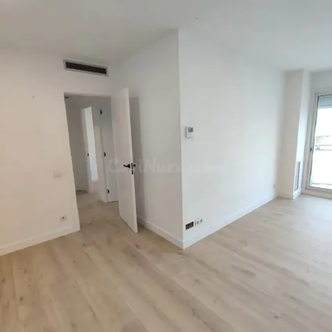 instalador de suelos de maderas laminados vinilo spc