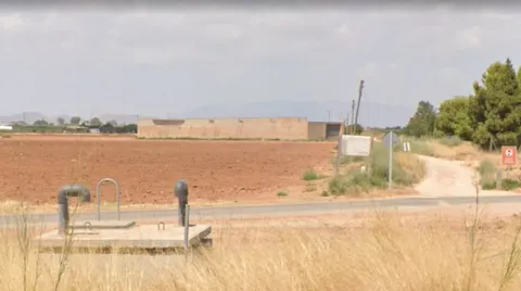Se vende terreno rústico de 3.000 m2 cercados entre la GUIA y el PLAN