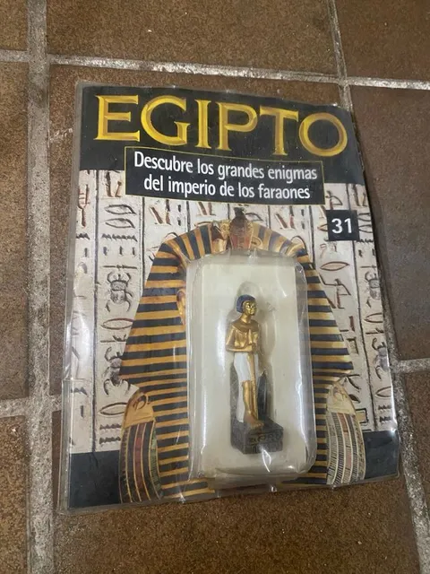 Figura de estilo egipcio para coleccionistas – Malgrat de Mar