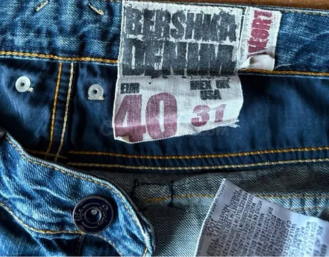 Pantalón vaquero recto Bershka