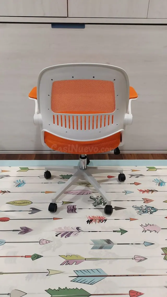 Silla de estudio (exposición) - foto 4