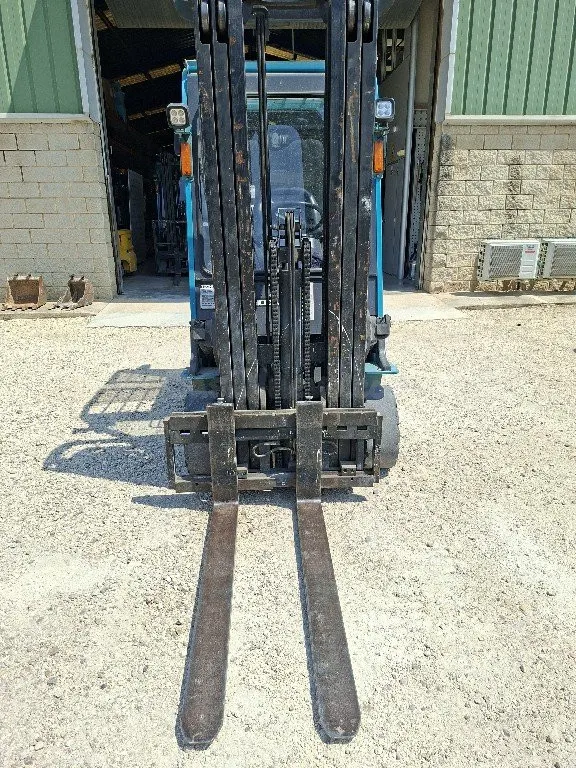 Carretilla elevadora TEU FB25 en L'Aldea (Tarragona) - 2.500 - foto 2