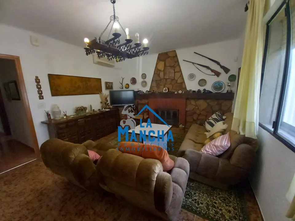 REF: Y074 INMOBILIARIA LA MANCHA VENDE PARCELA EN TERRENO RÚSTICO DE 3.200m2.