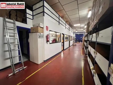 NAVE INDUSTRIAL EN VENTA EN ARGANDA DEL REY