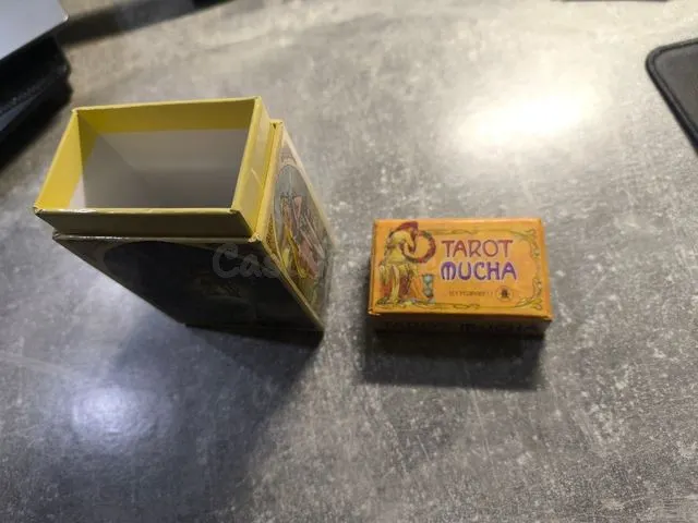 Caja Tarot Mucha+Librillo que venía en ella - foto 3