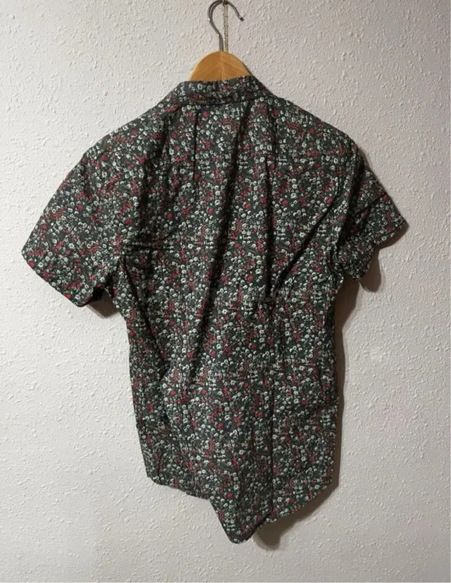 Camiseta Floral Pull&Bear Estampada en Gijón - foto 2