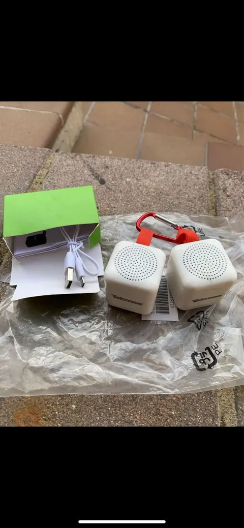 Altavoces Bluetooth portátiles – Estado nuevo – Malgrat de Mar