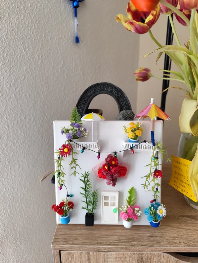 Casa miniatura decorada