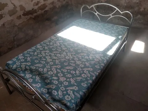Cama Antigua de metal
