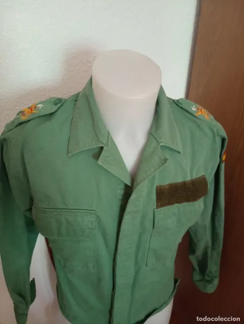 LEGION ESPAÑOLA CAMISOLA SARGA CON ESCUDOS BORDADOS - CHUPITA