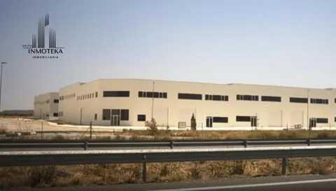REF: C053 GRUPO INMOTEKA INMOBILIARIA ALQUILA NAVE INDUSTRIAL POLIGONO LOS MOLINOS (CHINCHILLA)