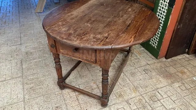 Mesa antigua de madera con alas - foto 5