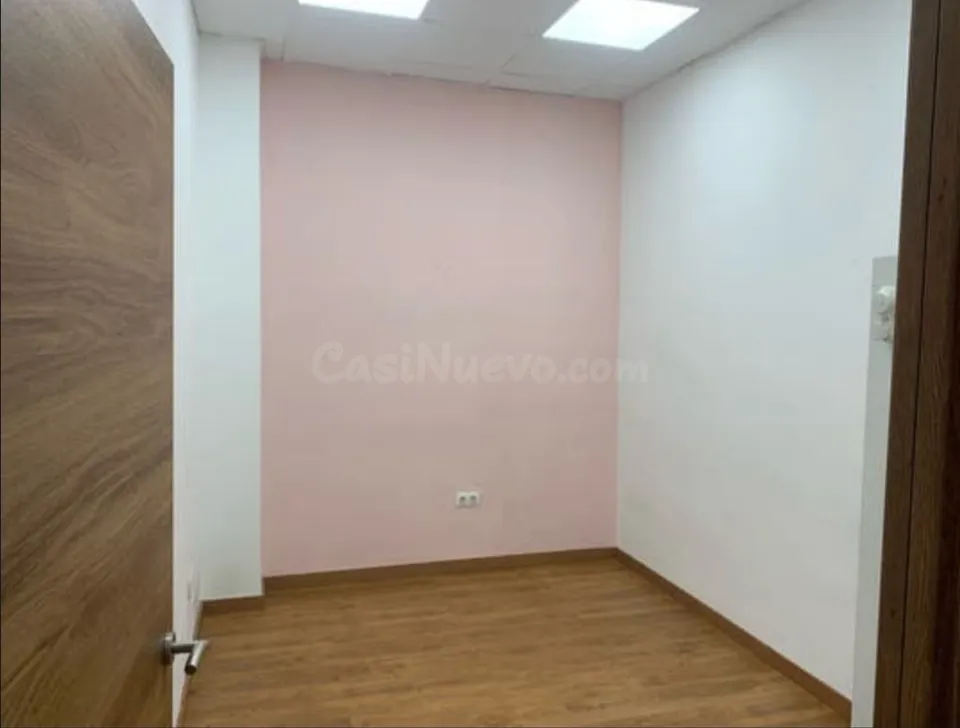 Local 60m2 en Puerto Torre
