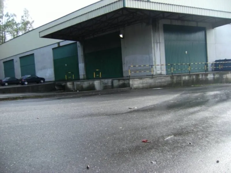 REF 4173 NAVE 2910 m2 CON CAMPA 1500 m2 MOS