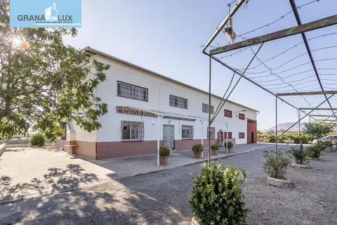 OPORTUNIDAD! CASA Y NAVE EN SANTA FÉ