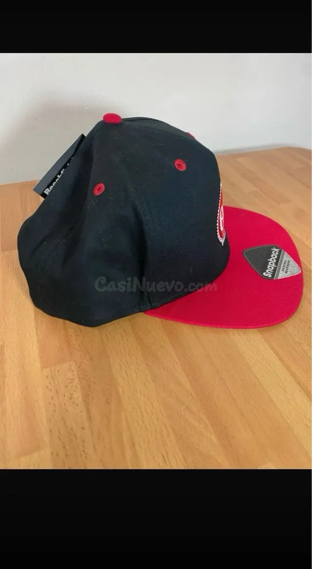 NUEVA Gorra Snapback Negra y Roja - foto 2