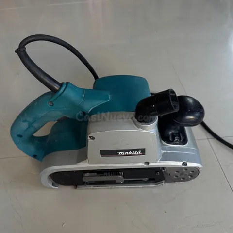 Lijadora de Banda Makita 9403 - 1200W