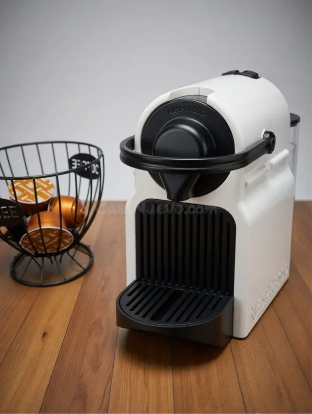 Nespresso Krups Blanca perfecto estado.