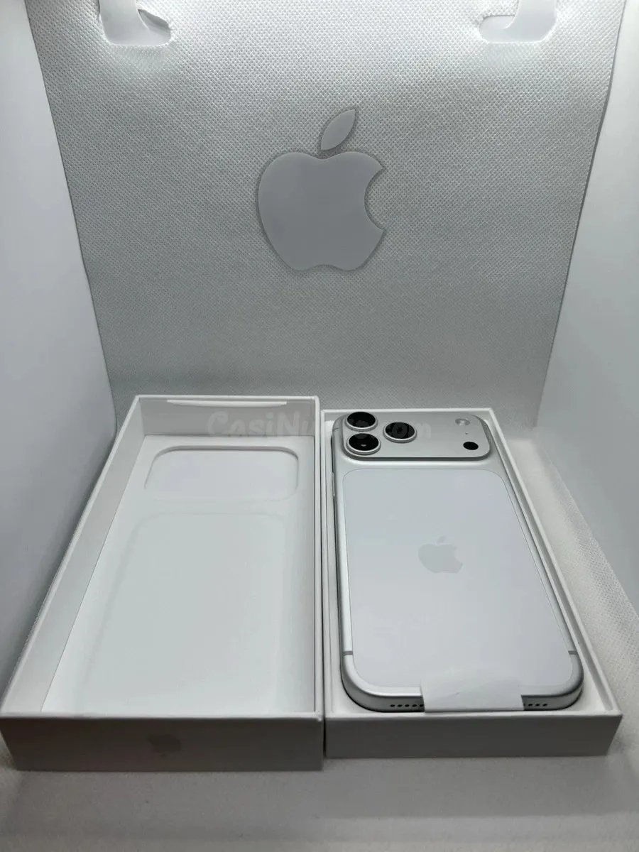 Apple iPhone 17 Pro Max 2TB Plata A3526 2000GB Factory Unlocked