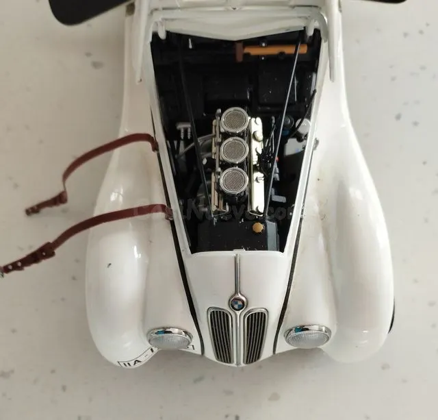 BMW ROADSTER 328 (1939 O 1940) 1:18 - foto 5