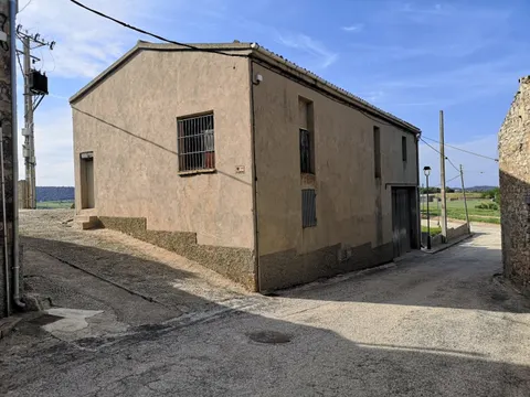 VENTA ALMACÉN TIPO NAVE EN STA. COLOMA DE QUERALT ZONA POBLA DE CARIVENYS 236M2!!