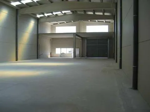 NAVE INDUSTRIAL EN TORTOSA