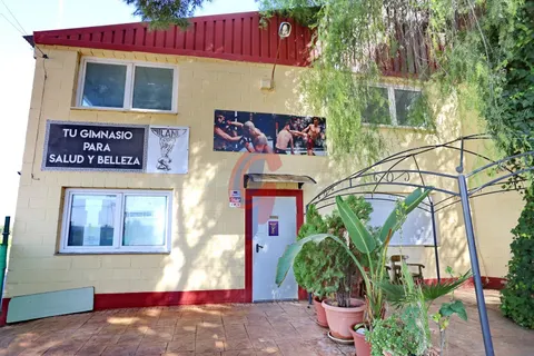 En venta magnífica finca industrial con múltiples posibilidades en el Polígono Industrial La Fábrica, entre Daya Nueva y Almoradí