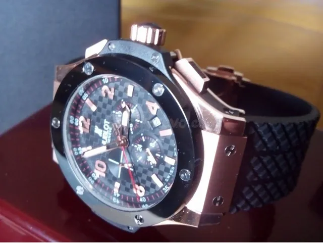 Hublot Big Bang Carbono F-1 versión dorada o en plata