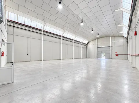 Nave Industrial de 900 m2 en el Polígono Industrial San Roque – Callosa de Segura